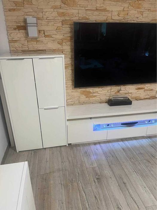 Komplet mebli do salonu.