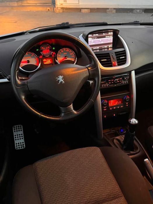 Peugeot 207sw 2010