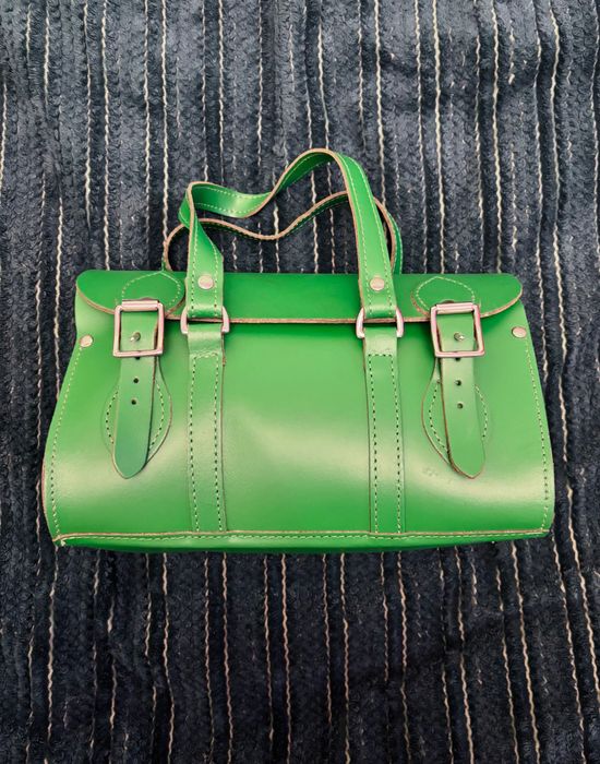 Продам сумку из натуральной кожи.