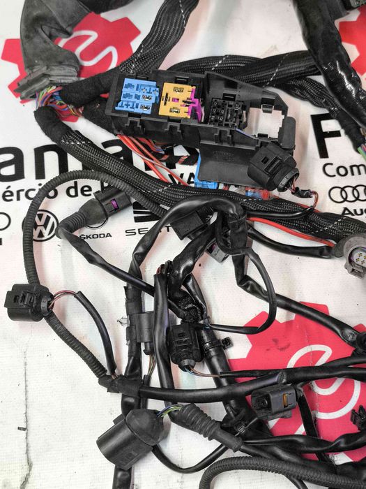 Instalação Elétrica do Motor / Cablagem do Motor - 8E2971074Q