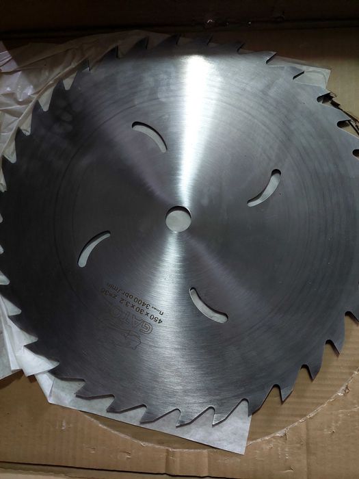 Piła tarczowa tnąca do drewna uniwer.450 X 30mm 36 zębów GATOR P45036