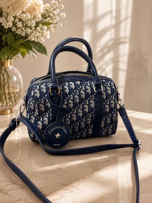 Сумочка текстиль Dior діор йде в пильнику без коробки