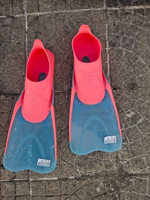 Barbatanas Decathlon Tamanho 40/41 e 41/42 como novas