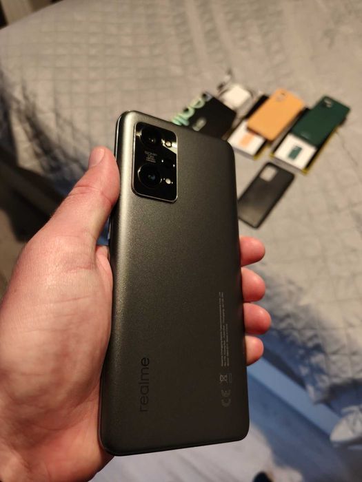 Realme GT 2 - 12GB RAM / 256 GB + 2x Etui