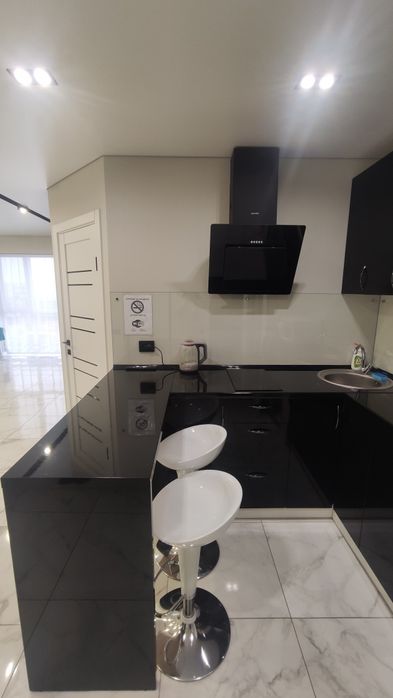 Новый 2-х комн. люкс в центре.С ОТОПЛЕНИЕМ .95 квартал.