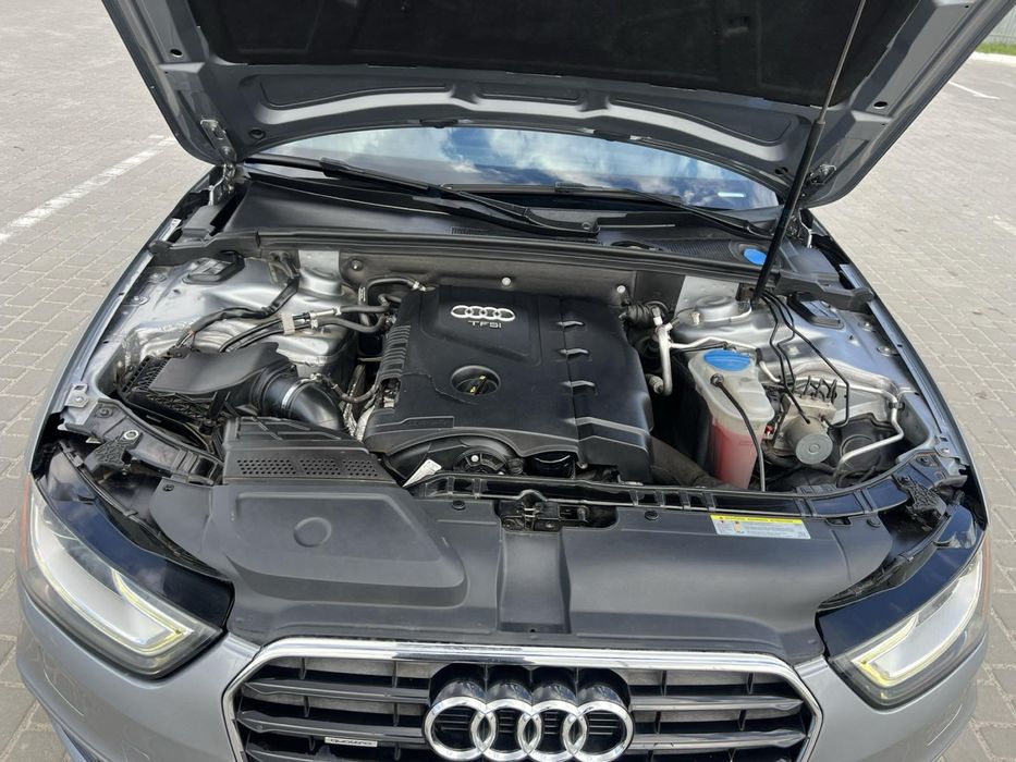 Продам Audi A4 b8 2015