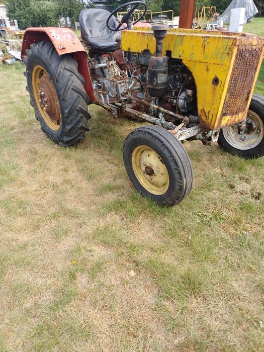 Ursus  328 325 nie 330