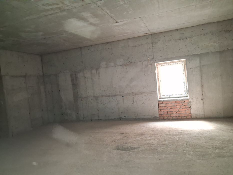 Здам приміщення ЖК Сяйво1 вул Університетська 150м2