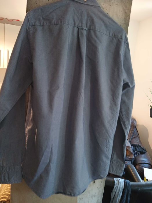 uniwersalna koszula marki GANT rozmiar M Idealna