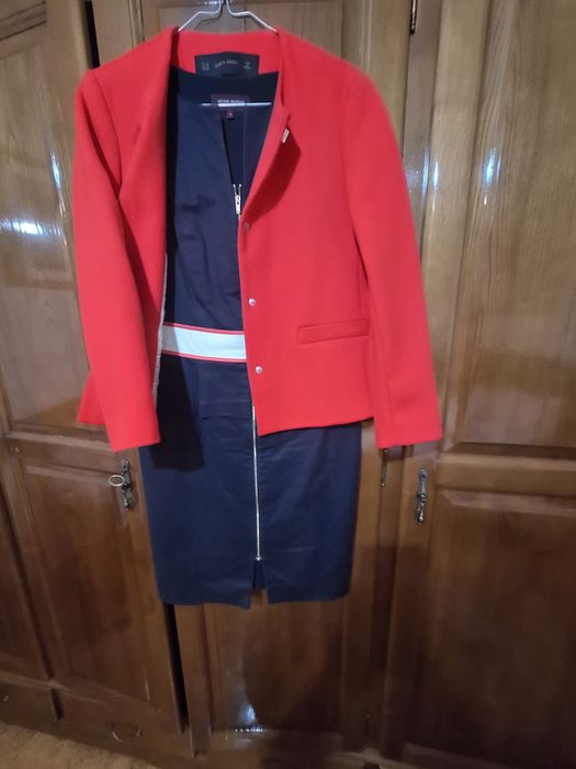Conjunto   de  vestido   com  casaco