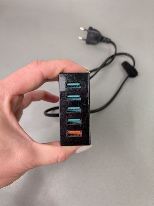 Настольное зарядное устройство Aukey PA-T1 54W (5 портов USB)