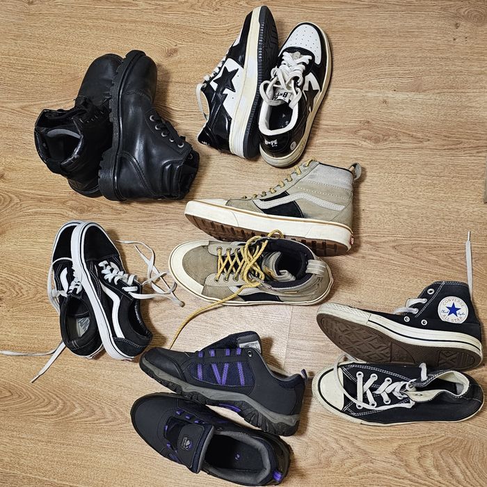 Взуття, берці Caterpillar, Bape Sta, Vans Sk8-Hi MTE-2,Converse monoblack, Vans old skool low black, gelert waterproof
