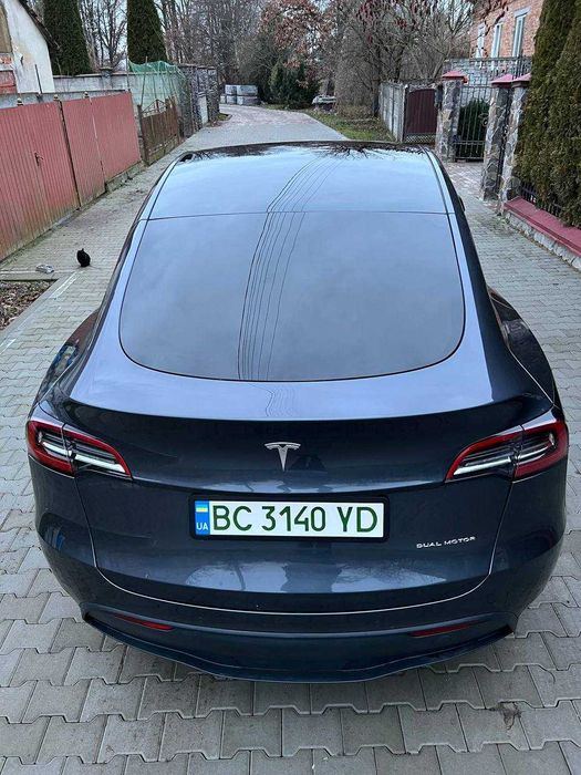 Tesla Model Y Long Range Dual Motor 82 kW