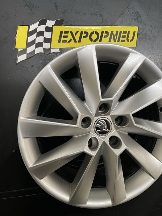 Jantes originais Skoda 17 5x112 Octavia Superb III