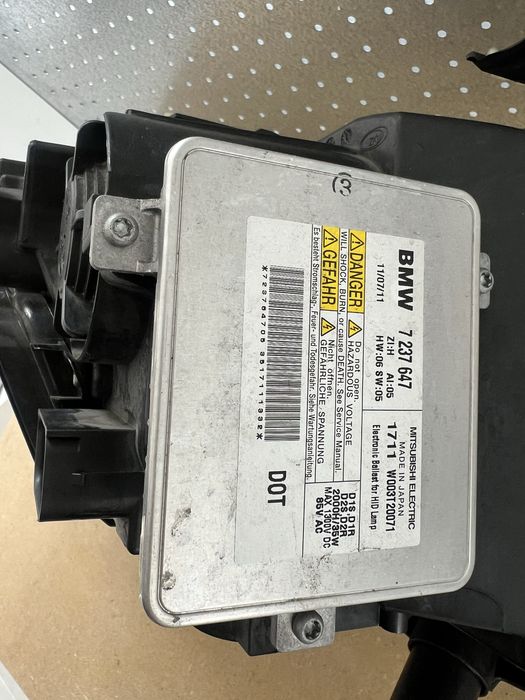 Farol esquero e direito BMW SÉRIE 3 TOURING (E91)