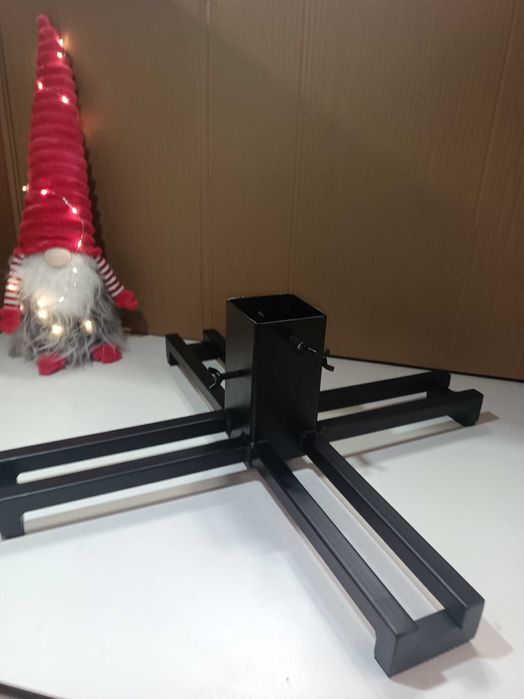 Nowoczesny solidny stojak pod choinkę, duży.