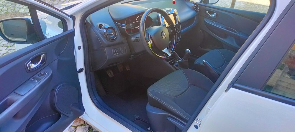 Renault Clio 1.5 DCi Sport Tourer