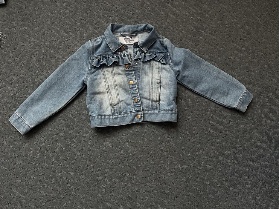 Куртка джинсова на дівчинку
