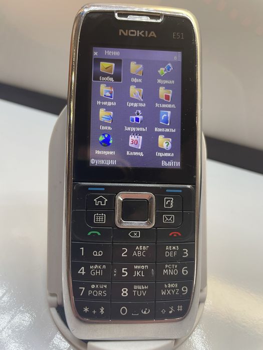 Ретро телефон Nokia e51