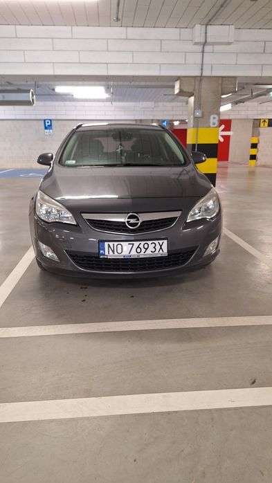 Opel Astra J Cosmo 2010