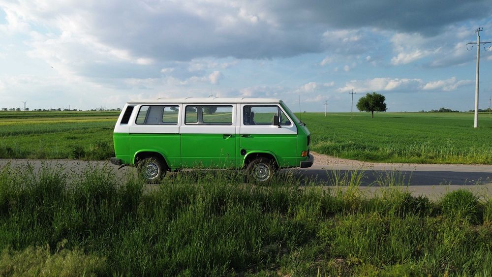 VW Transporter T3 1.6D 9 osób