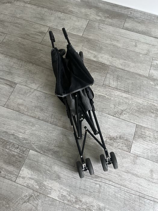 Spacerówka parasolka Safety 1st składana