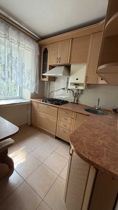 Продаж 2 кім.квартири на Пр.Миру, Площа Перемоги