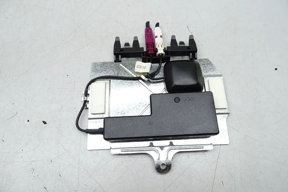 MODUŁ STEROWNIK WZMACNIACZ ANTENA GPS A2168200975 MERCEDES CL W216