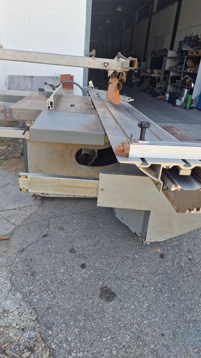 Esquadrejadora casoline carro 3200 subida e descida eletrica