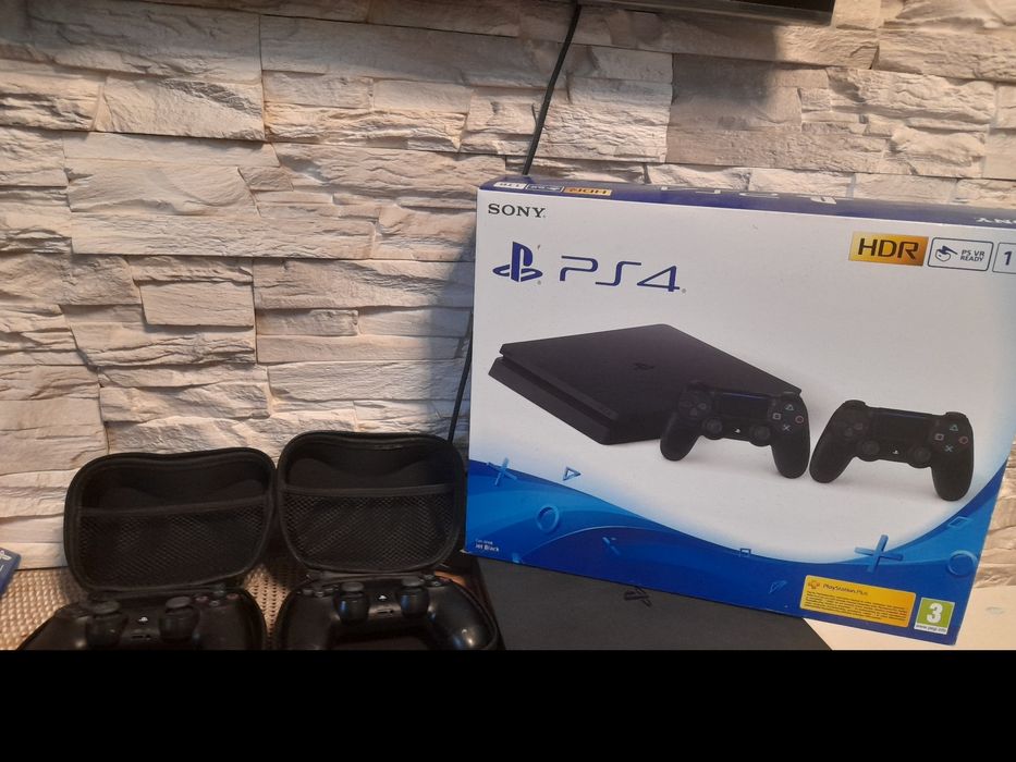 Konsola Sony Play Station 4 box 2 pady Wiedźmin dysk 1T