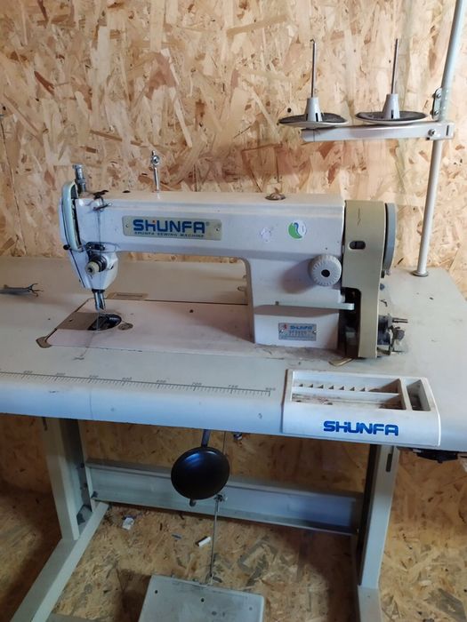 Продам швейные машины и оверлоки.