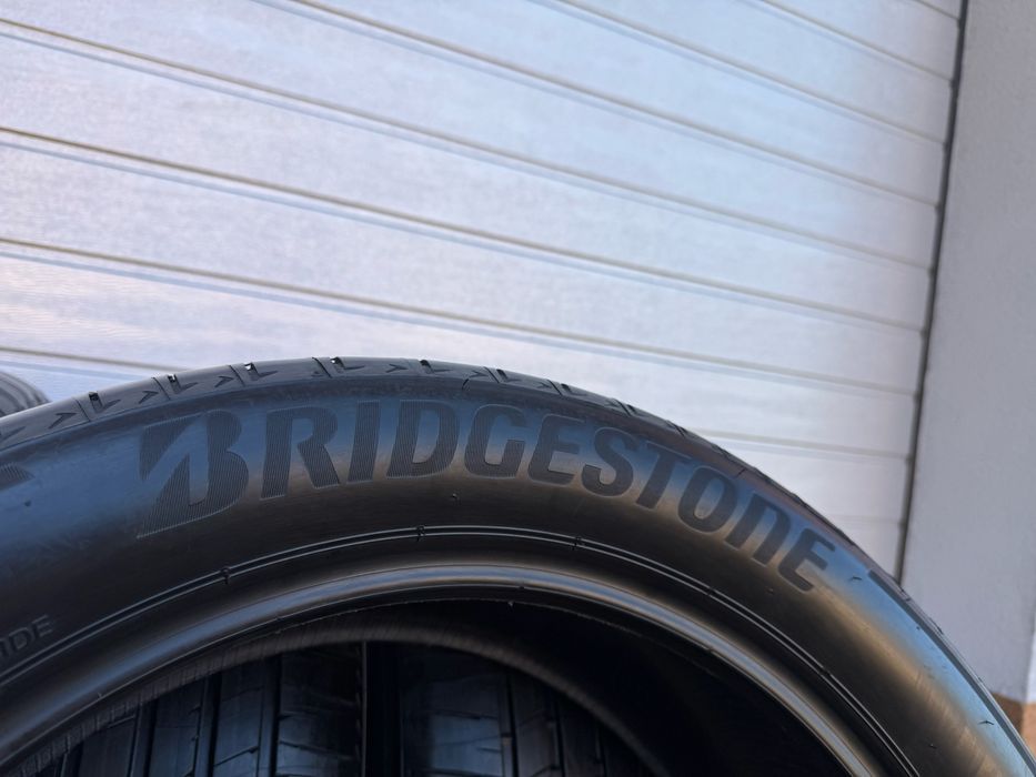 Nowe opony 235/50R20 100W Bridgestone letnie