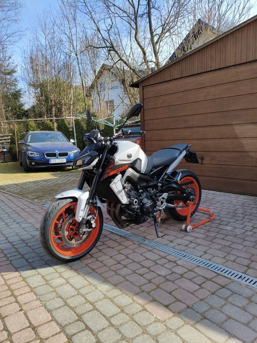Yamaha MT09 2020 IceFluo, 18970km, pełny wydech Mivv, K&N