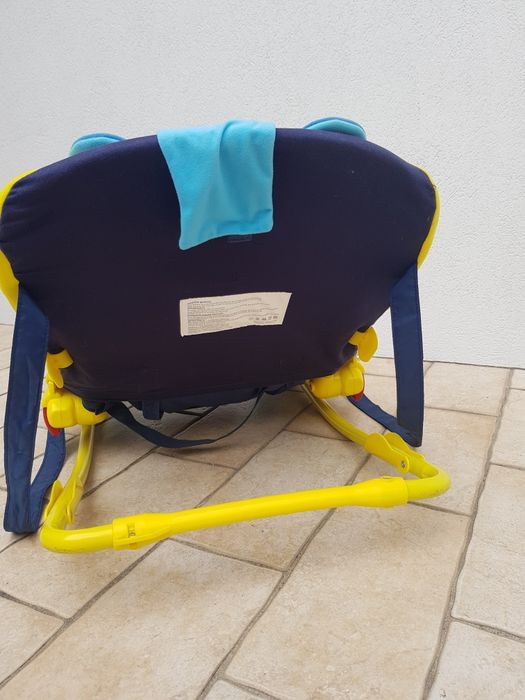 Espreguiçadeira musical para bebé