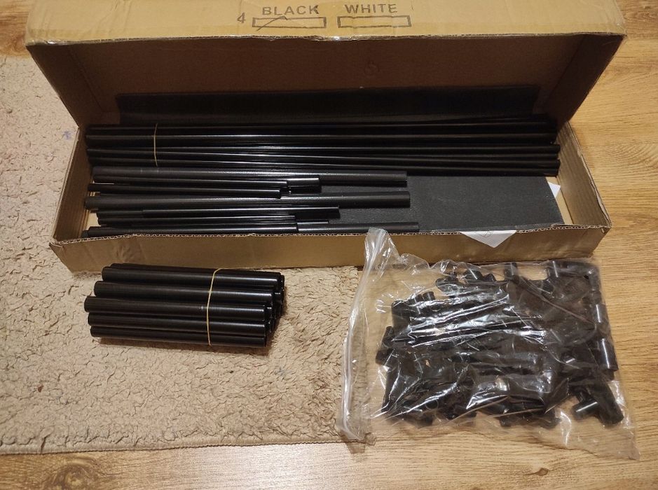 Solidny organizer ubraniowo-bytowy styl loftowy