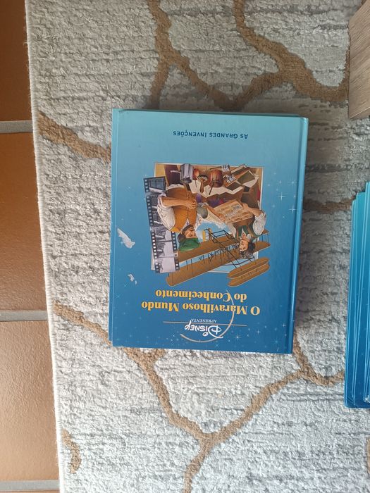 Coleção de livros "o maravilhoso mundo do conhecimento" Disney
