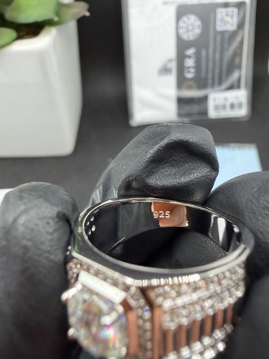 Sygnet z moissanite 1.0ct, Certyfikat GRA, srebro 925, VVS1