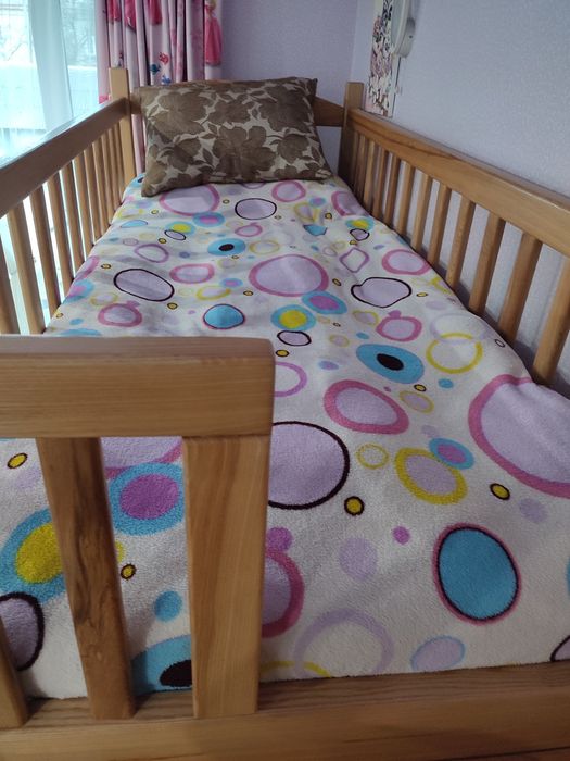 Двоповерхове  ліжко+дробина -комод з натурального дерева (Ясінь)+2м.