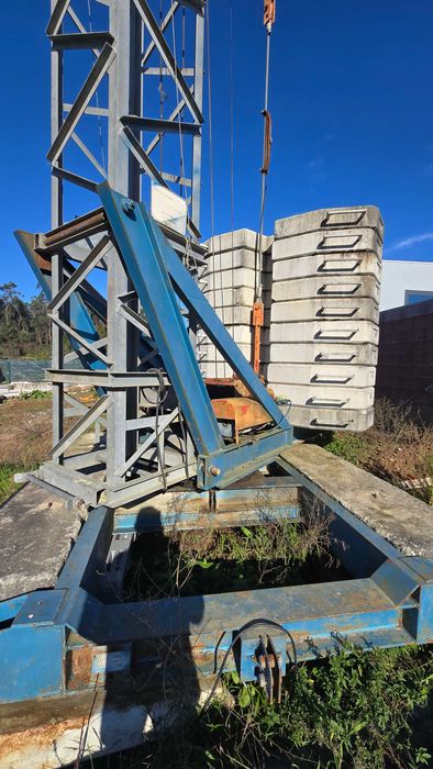 Vende se Grua Tecno 20x24