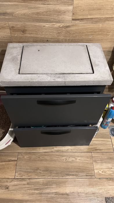 Тумба з умивальником в ванную кімнату