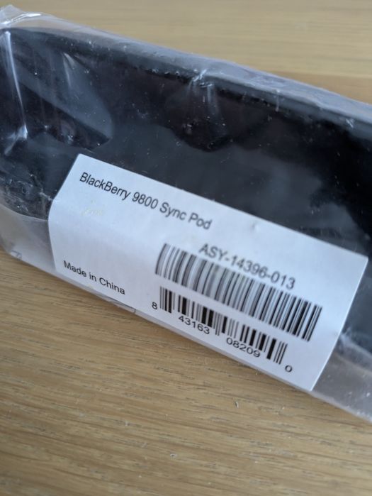 BlackBerry 9800 Sync Pod / Nowy / Stan kolekcjonerski