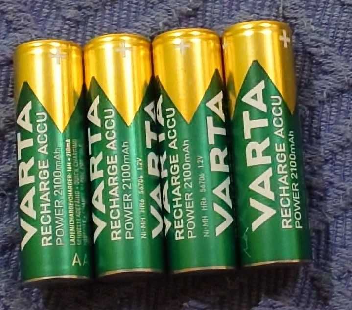 2 ładowarki AA/AAA/9V +aku. Varta-+ tester