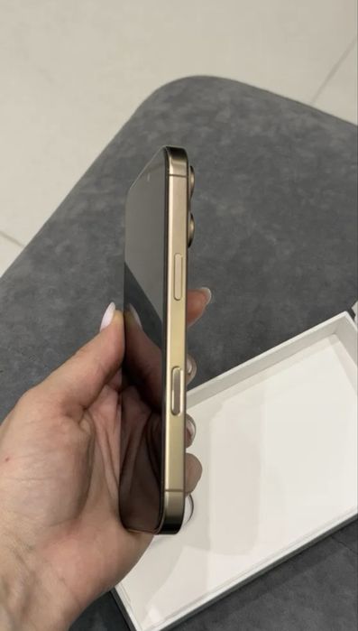 Iphone 16 pro desert titanium gwarancja