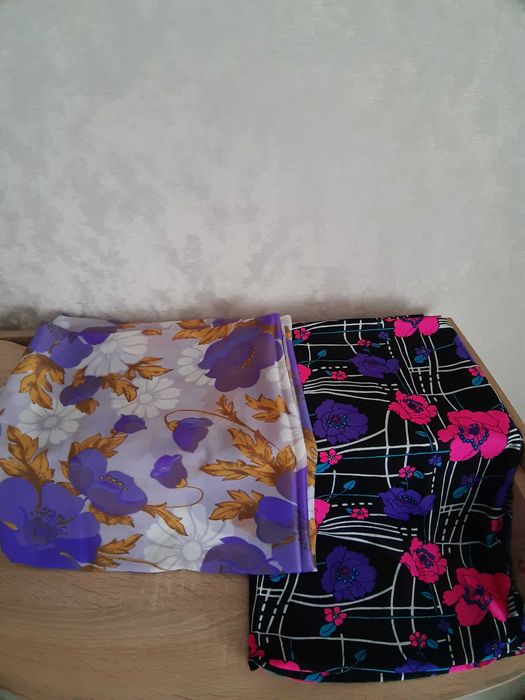 Відрізи тканини різних років