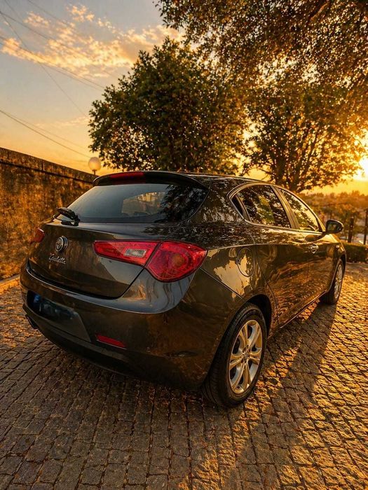 Alfa Romeo Giulietta 1.6 Ecrã Restyling