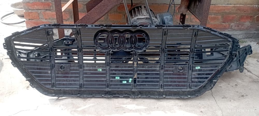 Продам БМВ е 39 М62 б35, решетка, скилет Ауди e-tron