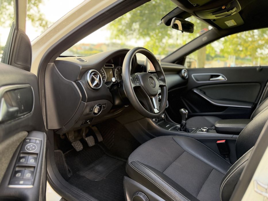 Mercedes A180d |
