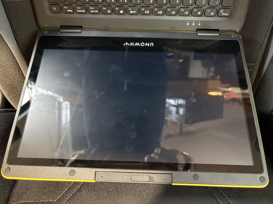 Unowhy 11 – PC de retoma – aspeto impecável