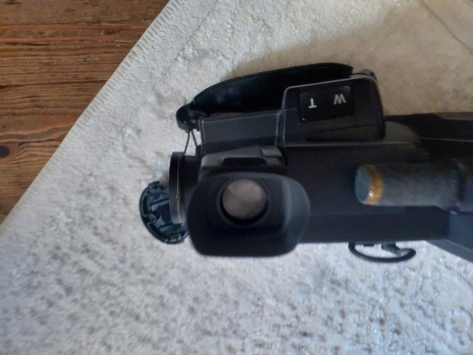 Відеокамера  JVS