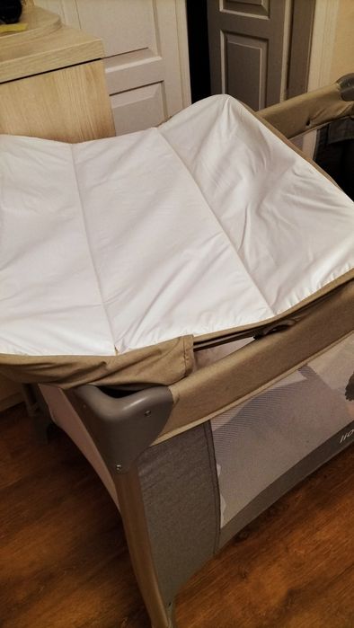 Łóżeczko turystyczne